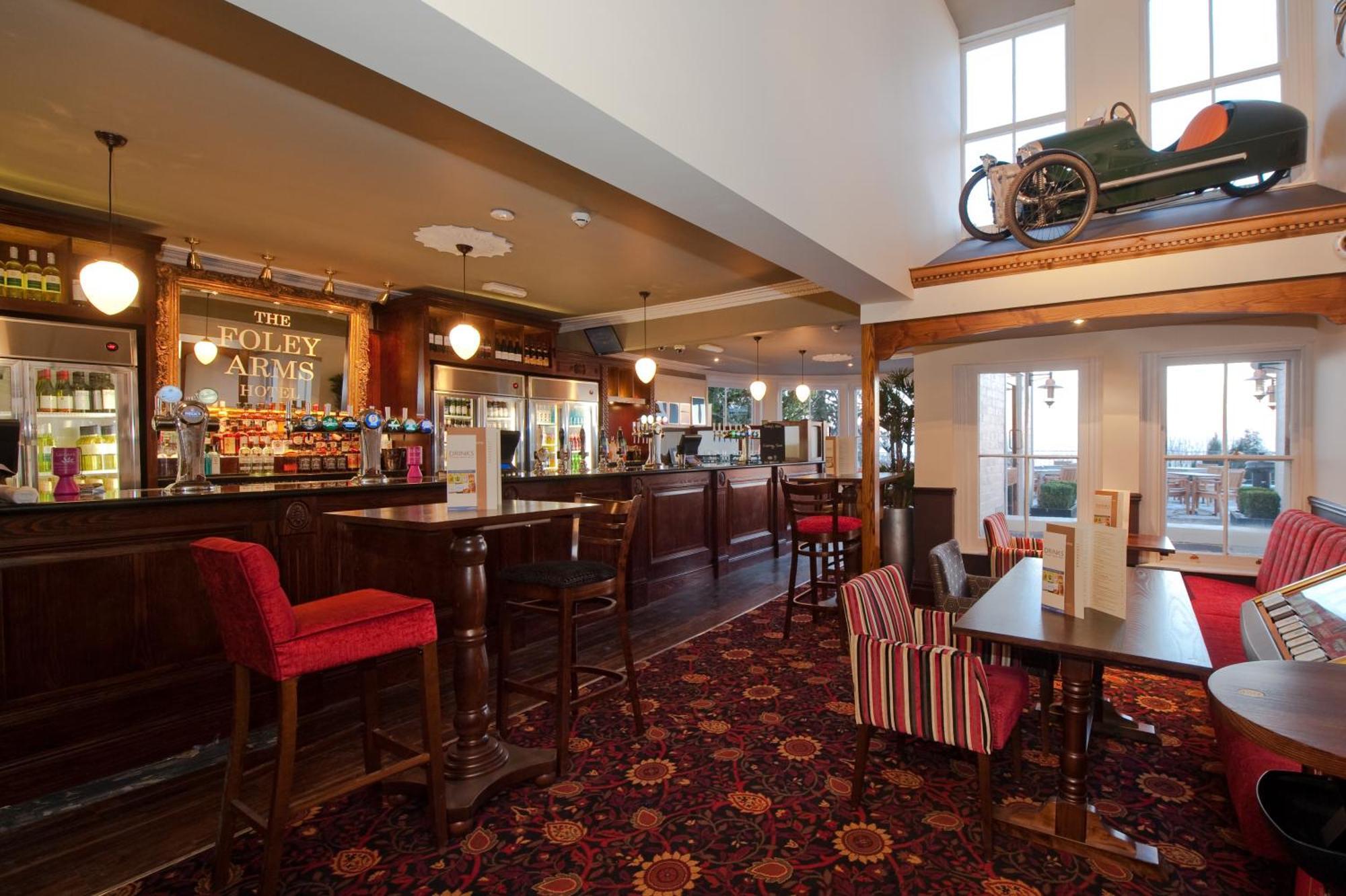Foley Arms Hotel Great Malvern Esterno foto