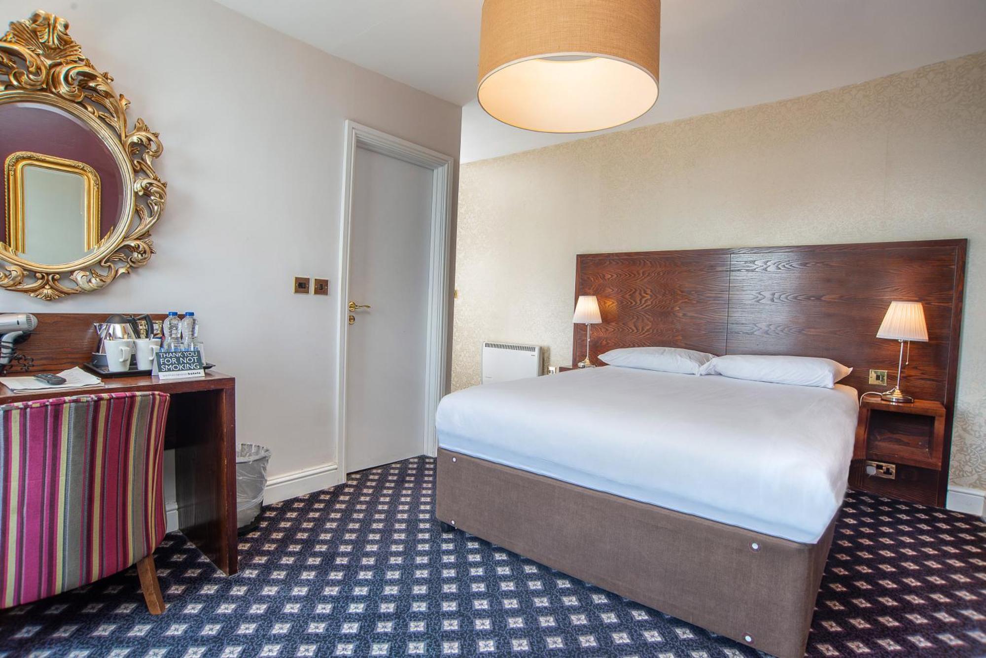 Foley Arms Hotel Great Malvern Esterno foto