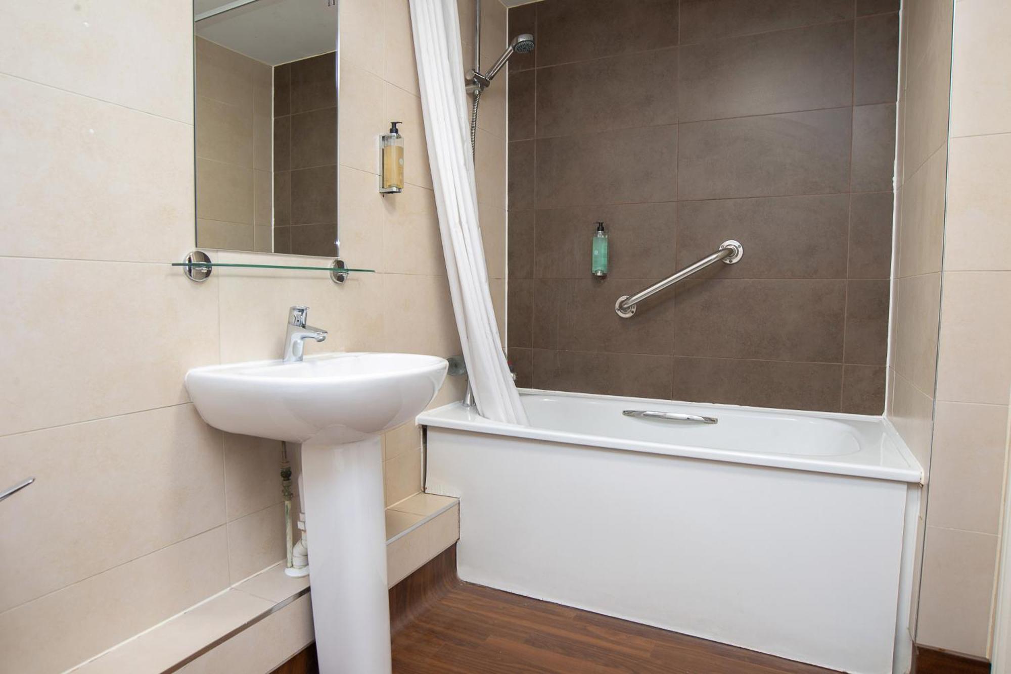 Foley Arms Hotel Great Malvern Esterno foto