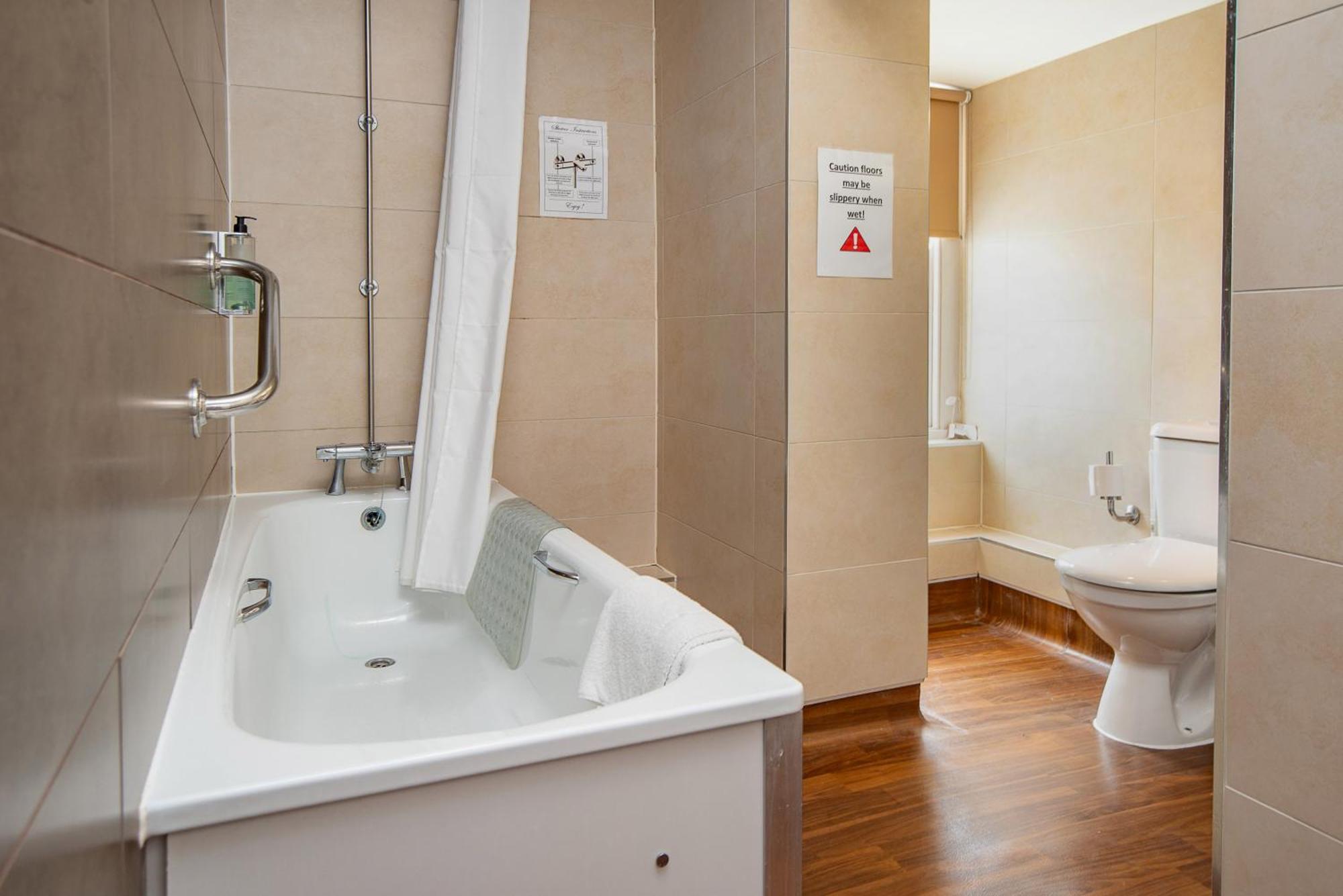 Foley Arms Hotel Great Malvern Esterno foto